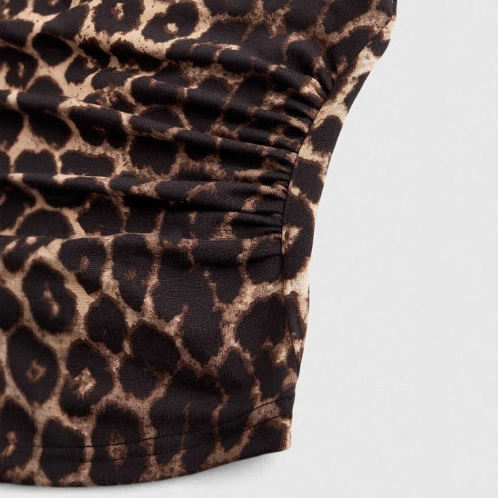 Dame Cut-Out Top med Leo-mønster Skovae