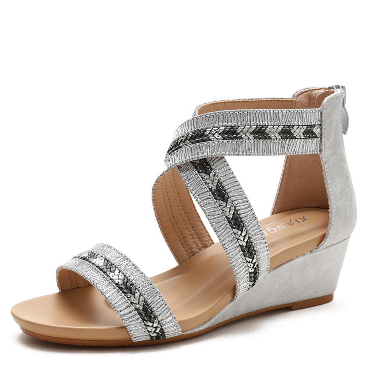 Dame kile-sandaler med flettet remdesign og ergonomisk fodsengsdesign Stilla