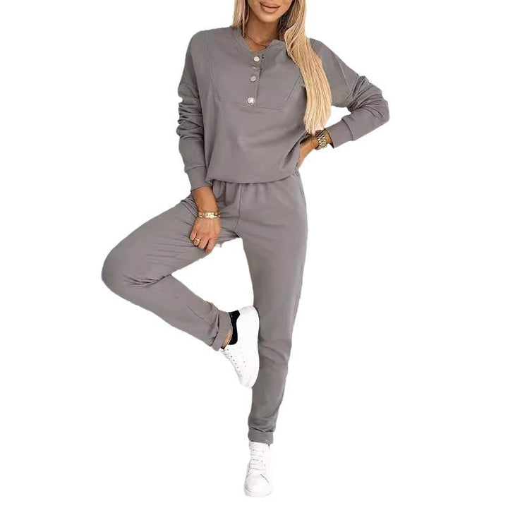 Dame elegant Lounge-set med knapdetaljer og blødt stof Stilla
