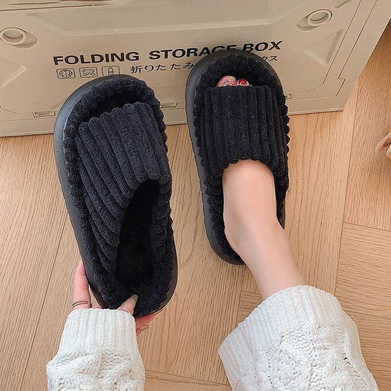 Damehjemmesko med fyldig overmateriale og ergonomisk sål Stilla