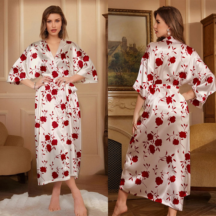 Dame Kimono-frakke i luksuriøs satin med blomstermønster Stilla