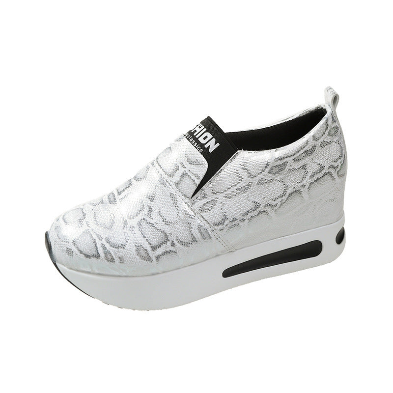 Dame Slip-On Sneakers med modermæssigt slangeskinds mønster og elastisk indgang Stilla