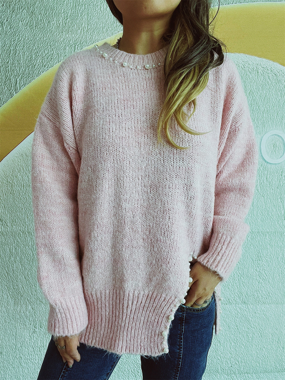 Dame hyggesweater med delikat perledekorering Stilla
