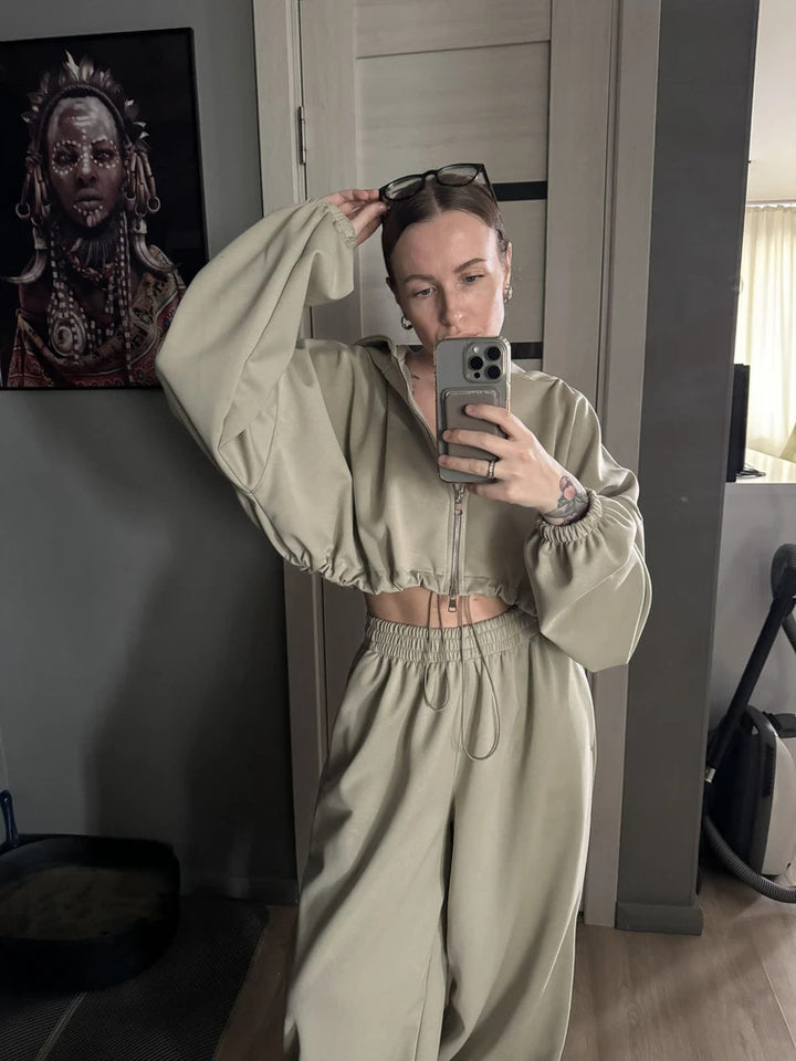 Kvinders sporty oversized sæt med hætte og elastisk talje Skovae