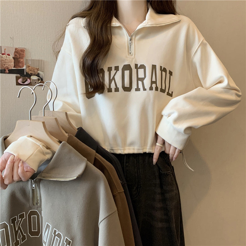 Femme Cropped Half-Zip Sweatshirt med Snøre-Detail Stilla