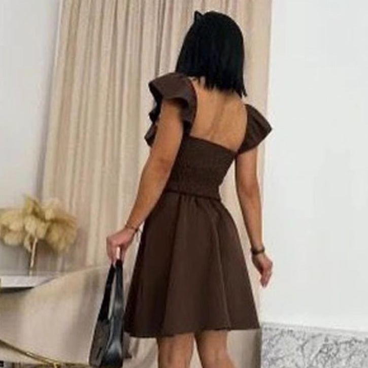 Dame Off-Shoulder kjole med flæse detaljer og knaplukning Stilla