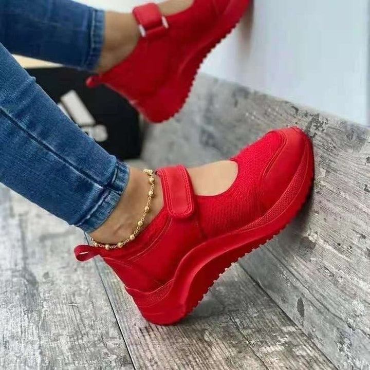 Dame Komfortable Sneakers med justerbar velcro og åndbart overmateriale Stilla