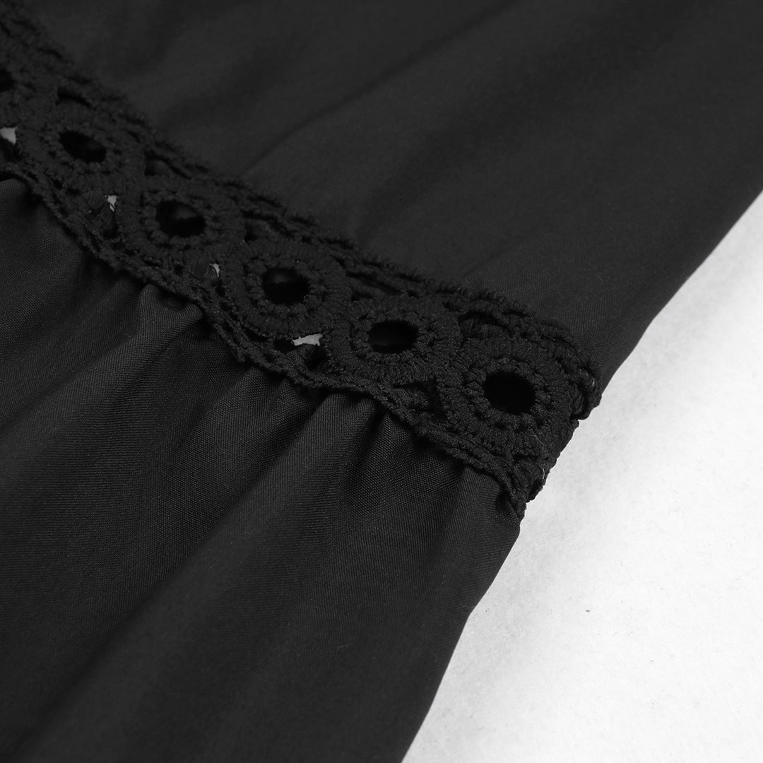 Dame Minikjole med dyb V-udskæring og elegante spidsdetaljer Stilla