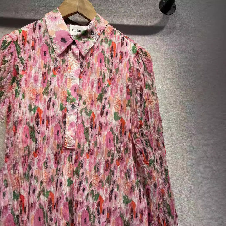 Damebluse med løs pasform og blomsterdesign Stilla