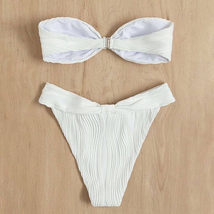 Dame bandeau-bikini med struktureret overdel og høj udskæring Skovae