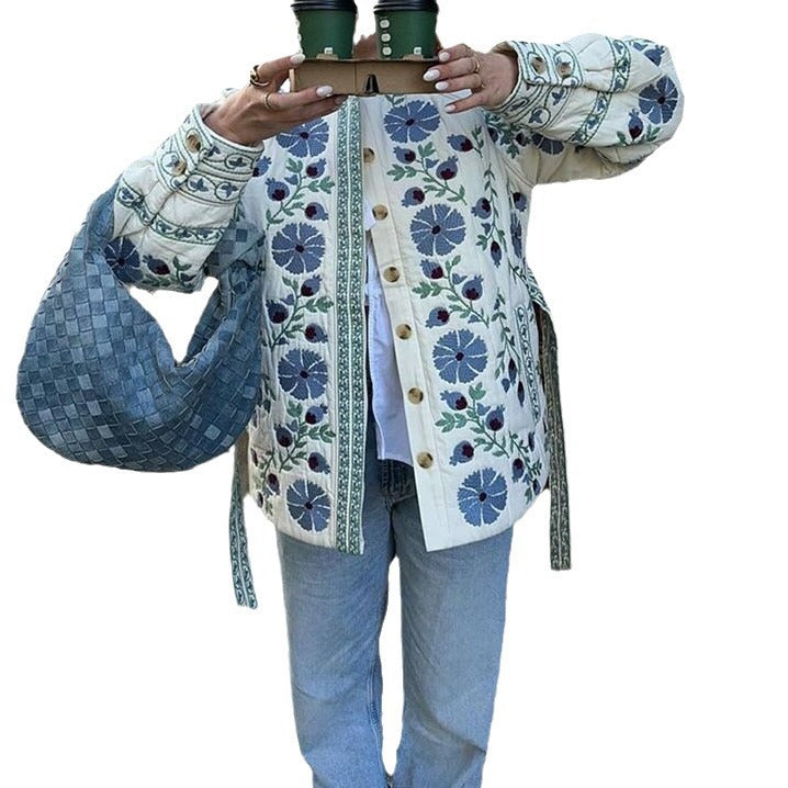 Dame quiltet blousonjakke med florale broderier og elegante knapper Stilla