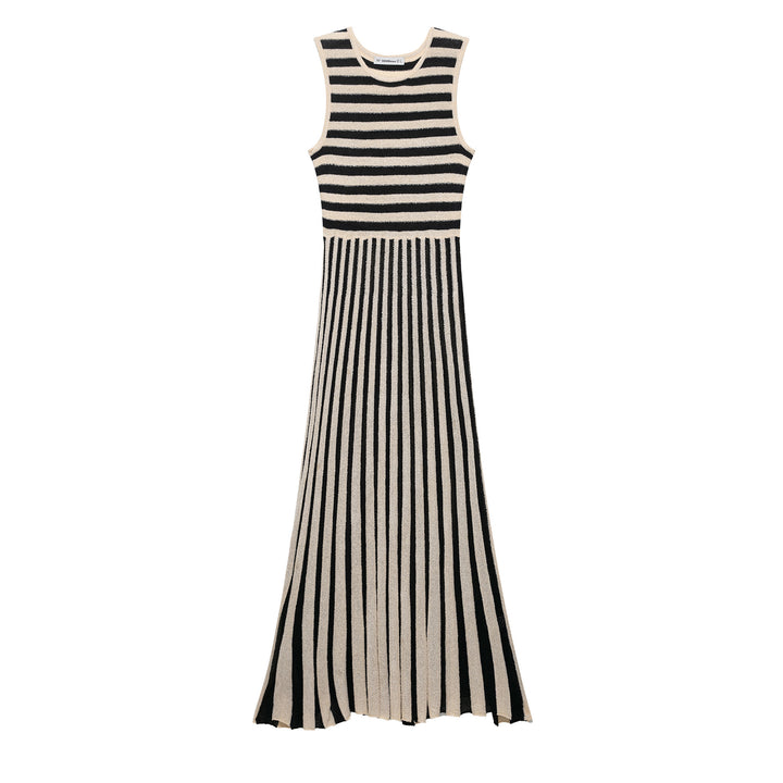 Femme Stribet Maxikjole med Plisseret Design Stilla