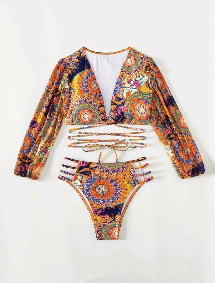 Dame bikini sæt med moderigtige cut-outs og lange ærmer Stilla