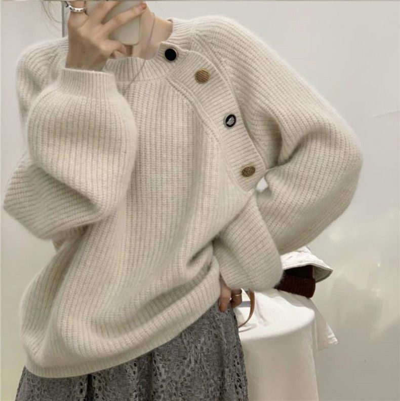 Kvindernes elegante og komfortable strikket sweater med dekorative knapper Stilla