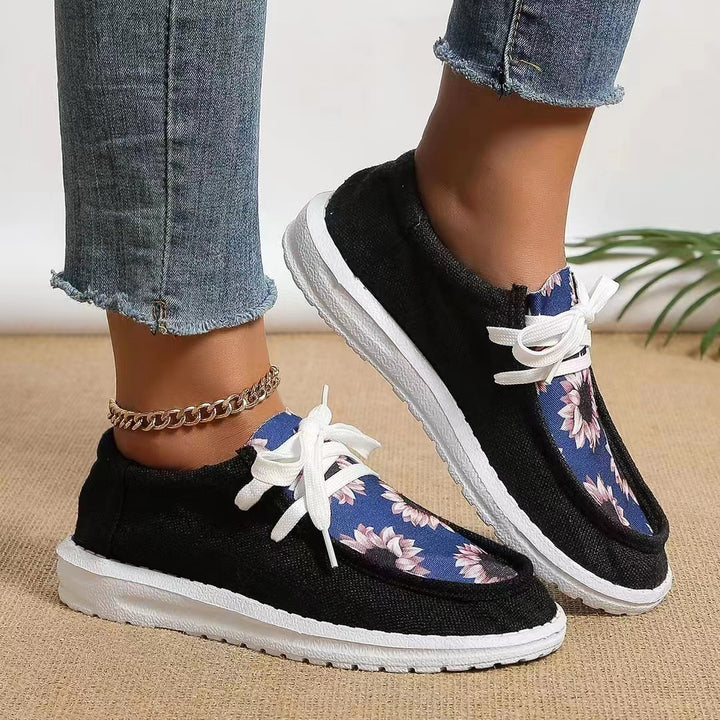 Dame fritidssko i moderigtig denim-look med unikt trykdesign Stilla