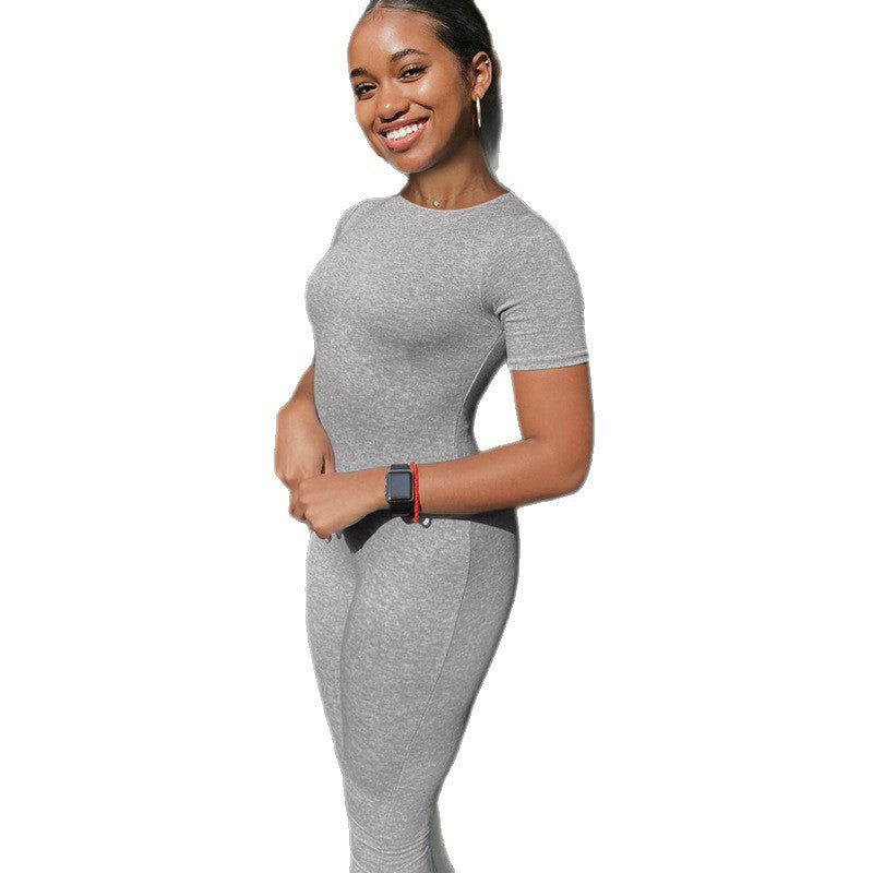 Dame figursyet jumpsuit med elegant lynlås og smalle ben Skovae