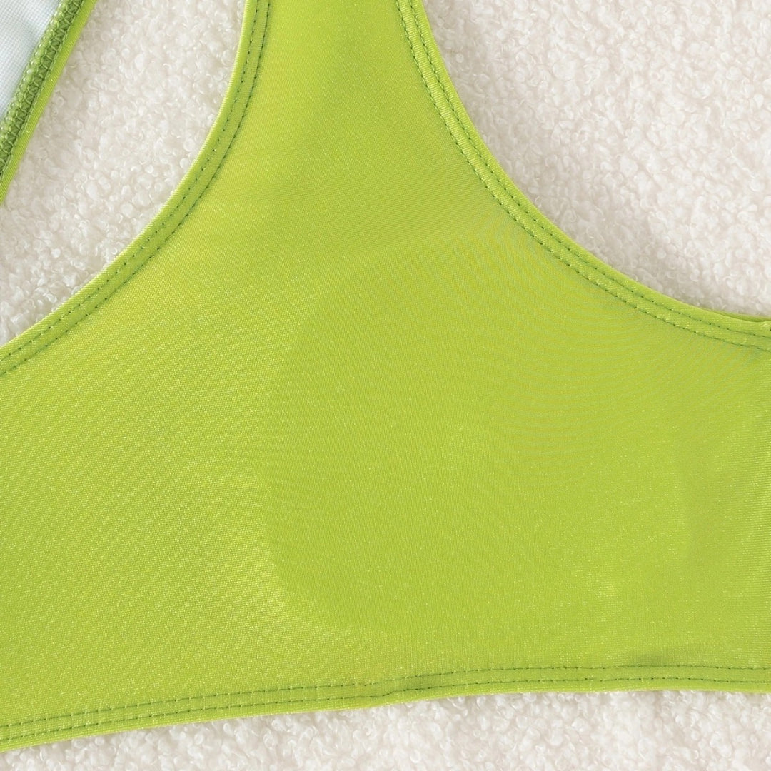 Dame sport-bikini-sæt med asymmetrisk skulderdesign og fashionable detaljer Stilla