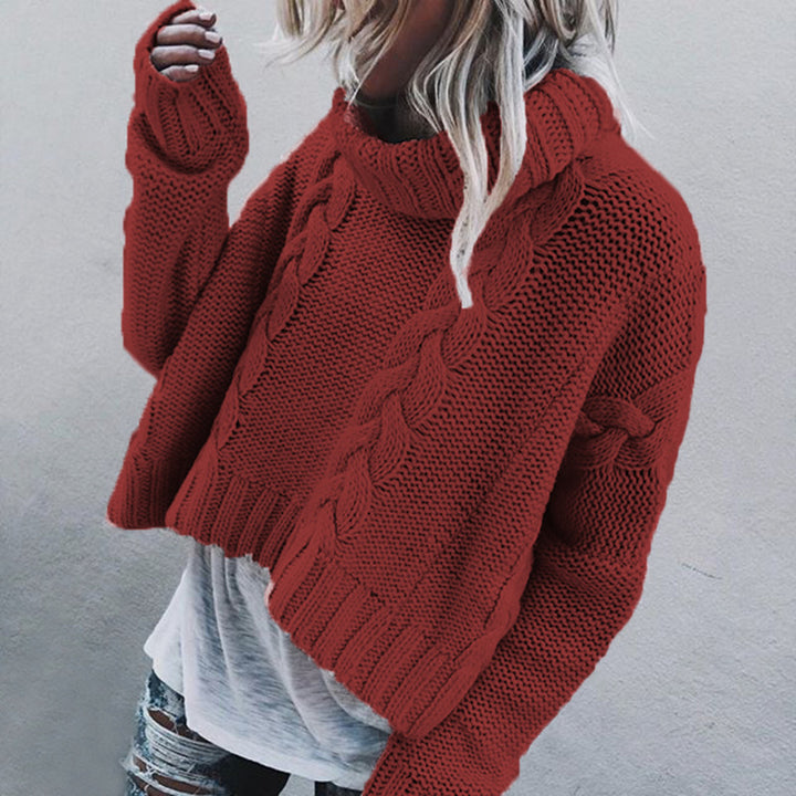 Kvindernes cropped strikkede sweater med rullbar krave og kabelmønster Stilla