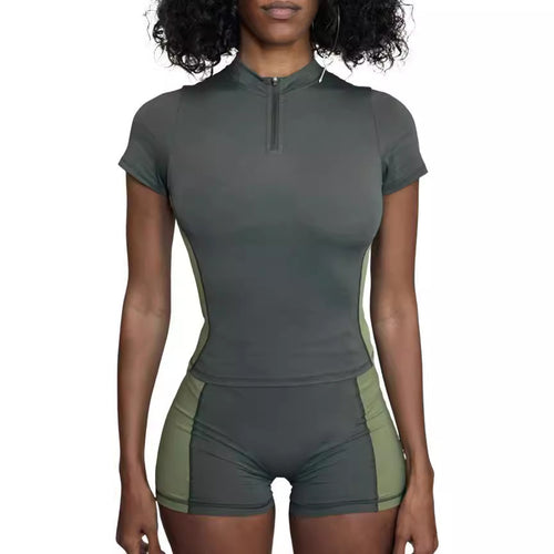 Dame Sporty kortærmet sæt med lynlås og moderne design Skovae