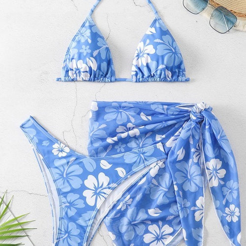 Dame bikini-sæt med blomsterdesign og smart indpakningsskørt Stilla