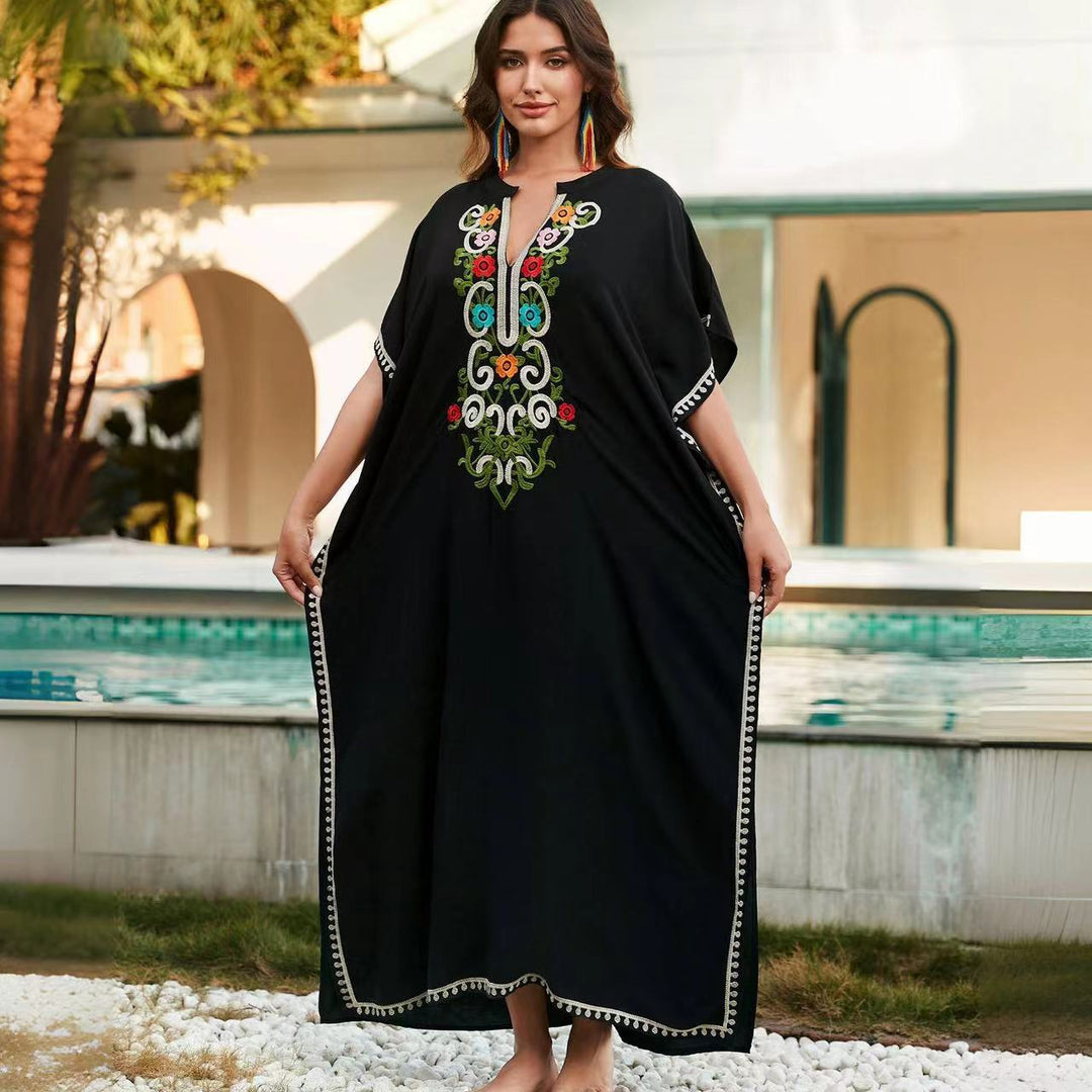 Dame Kaftan med kunstnerisk broderi og dyb V-hals Stilla
