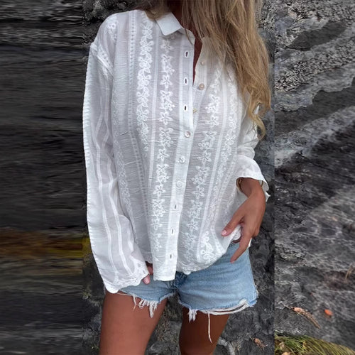 Dame elegant broderet bluse med knaplukning og lange ærmer Stilla