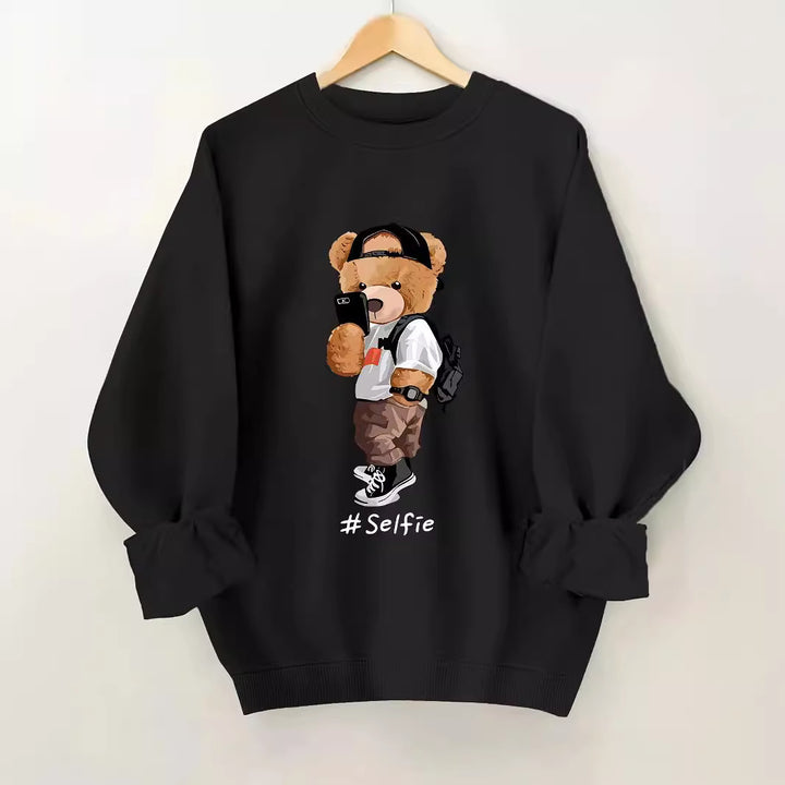 Dame sweatshirt med kunstnerisk bjørnedesign og afslappet pasform Stilla