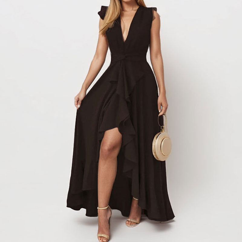 Kvindernes elegante maxikjole med asymmetrisk kant og ruffle detaljer Stilla