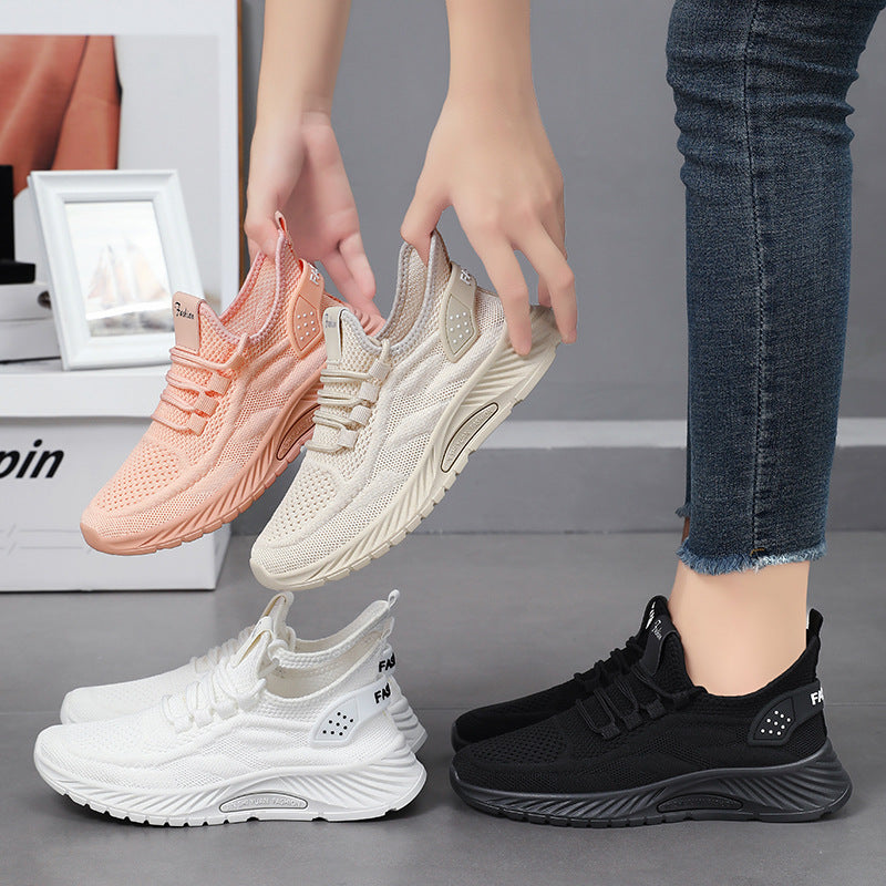 Femme Letvægt Performance Sneakers med åndbar mesh-konstruktion Stilla