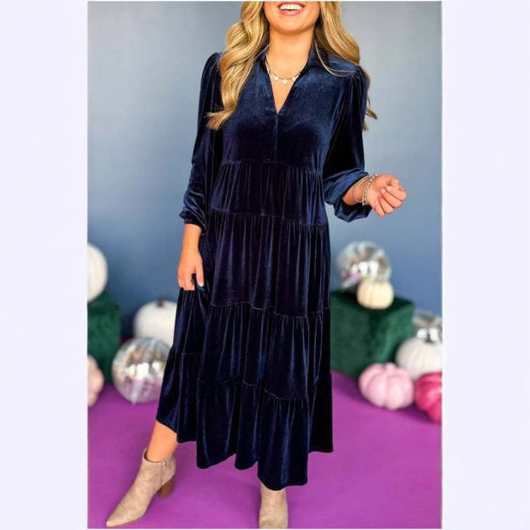 Dame elegant samtdress med svajende flæser og V-udskæring Stilla