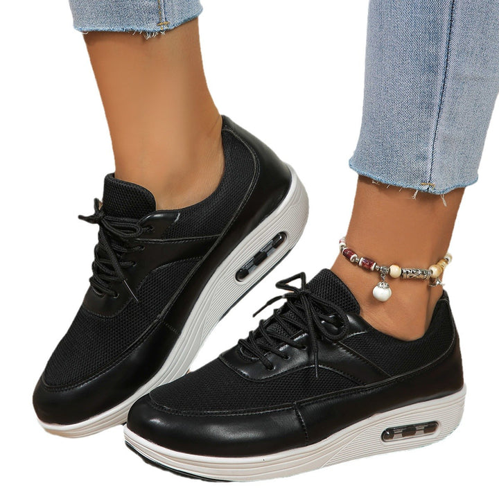 Dame Sporty Sneakers med luftig mesh-overflade og dæmpende sål Stilla