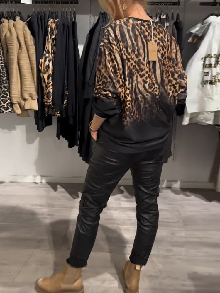 Dame top med moderigtige leopardmønster og dekorative ærmer Stilla