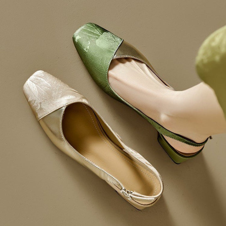 Dame elegante flade slippers med kvadratisk tåform og bladdekorationer Stilla