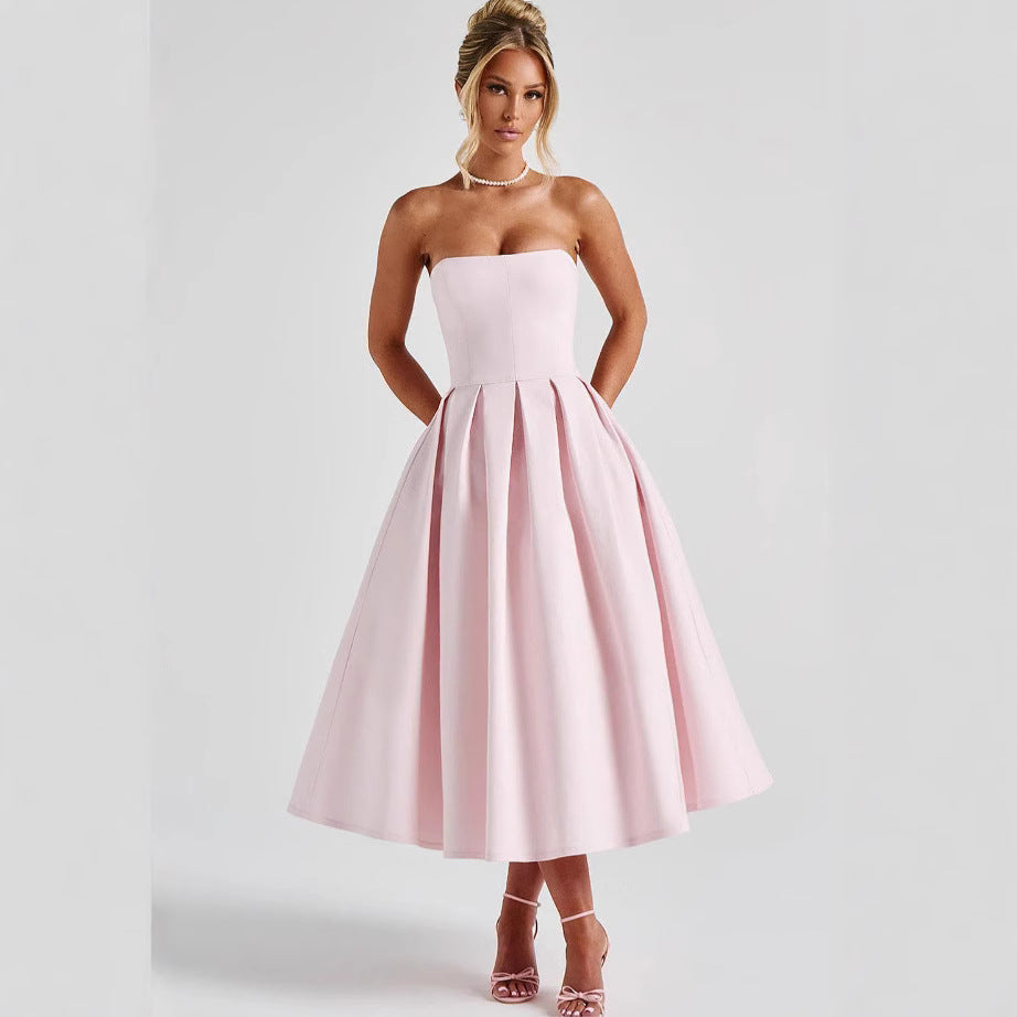 Dame off-shoulder A-formet kjole med elegant plissering Stilla