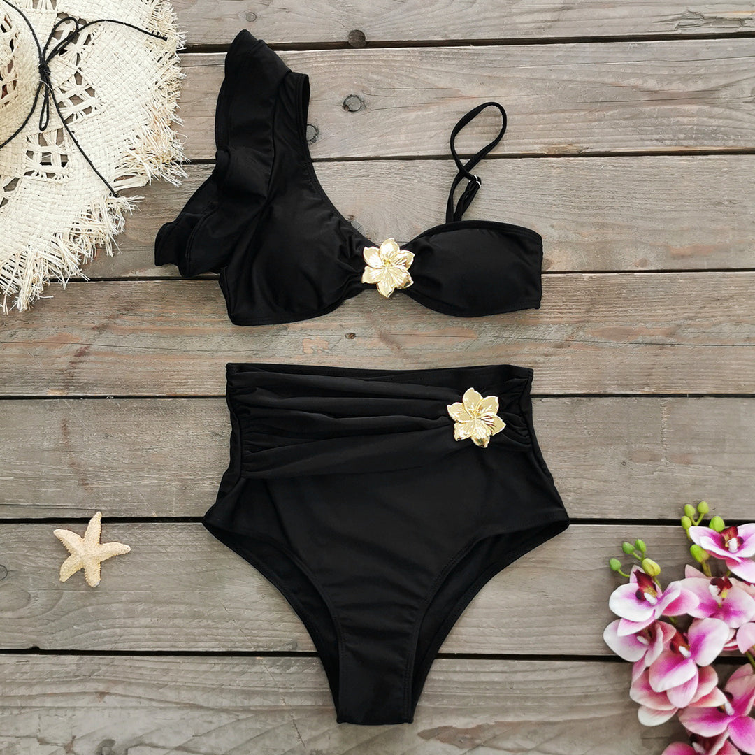 Dame bikini-sæt med raffineret ruffle-design og blomsterdetalje Stilla