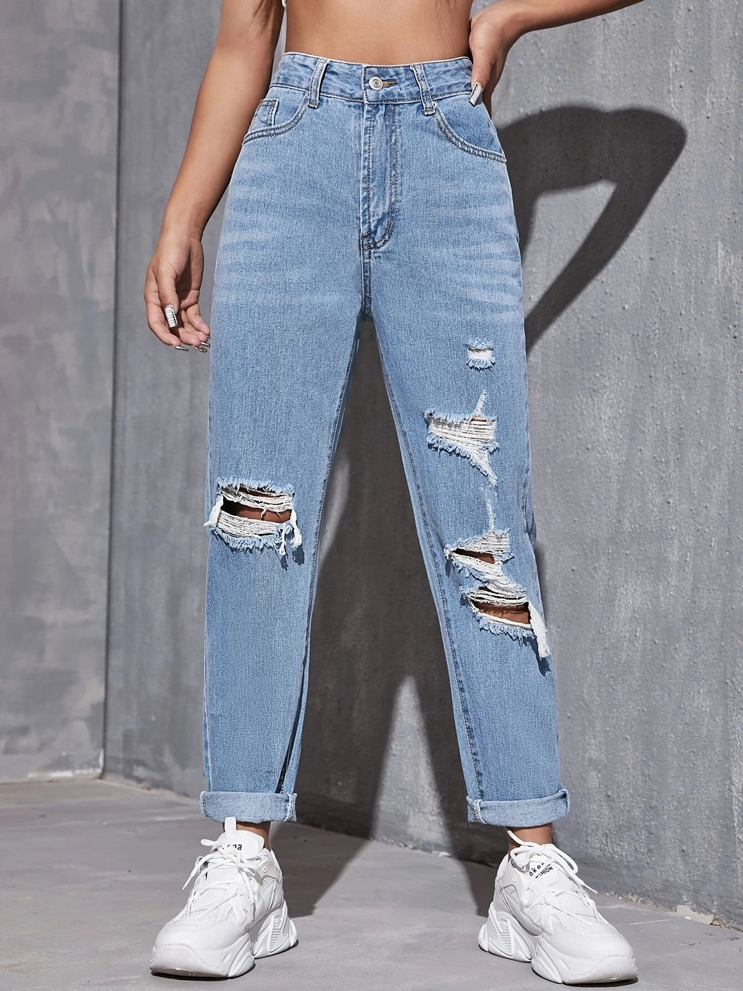Dame jeans i afslappet boyfriend-snit med stilfulde destroyed-detaljer og høj talje Stilla
