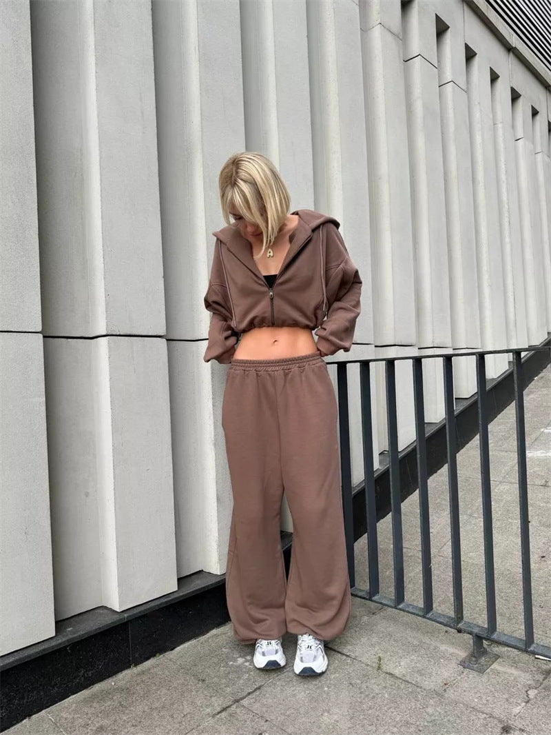 Dame afslappet sæt bestående af cropped hoodie og rummelige joggerbukser Stilla
