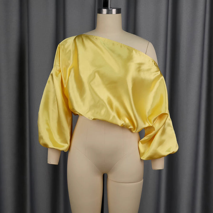 Damer elegant asymmetrisk overdel med voluminøse puffærmer Skovae