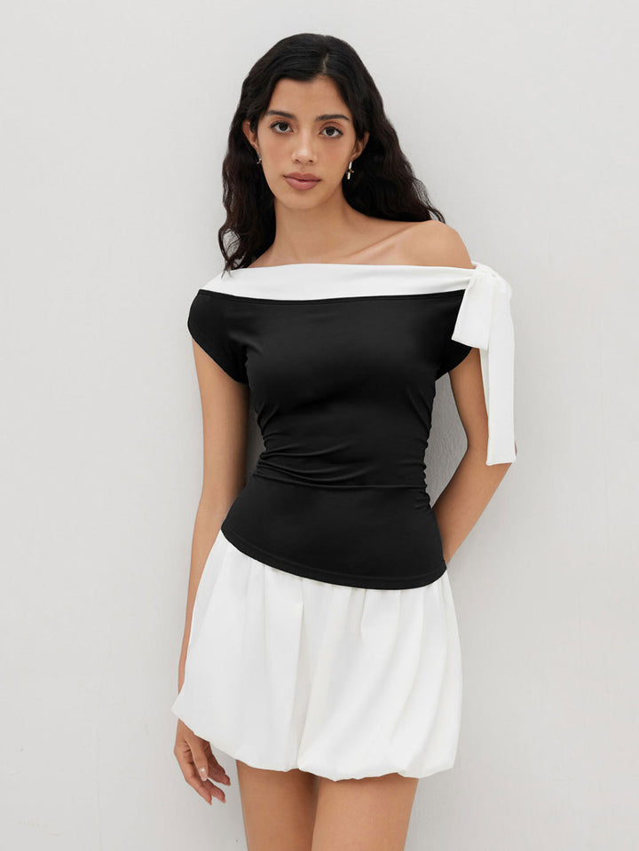 Kvindetop med off-shoulder design og legesyg sløjfe lukning Stilla