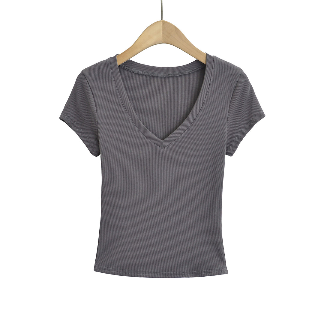 Dame cropped V-hals T-shirt i ribdesign med tætsiddende snit og korte ærmer Stilla