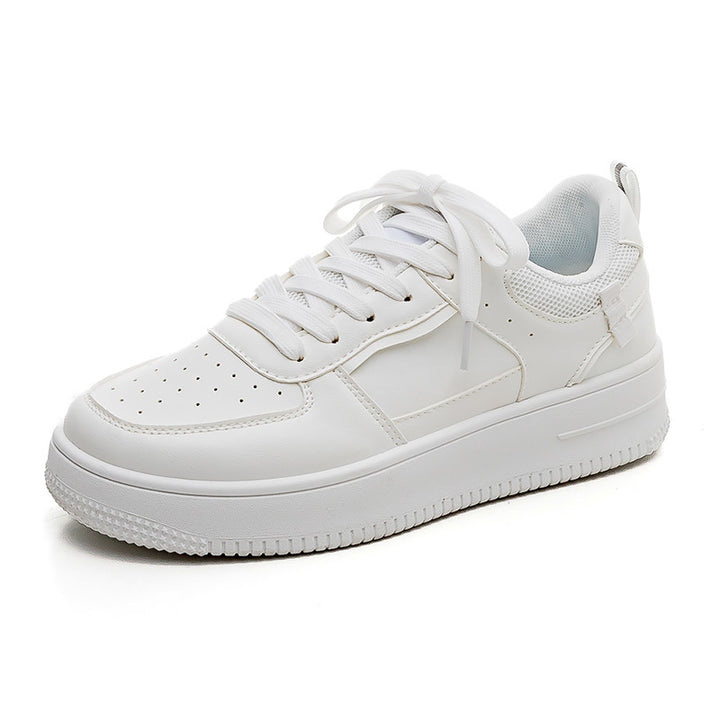 Dame Sneakers i minimalistisk design med åndbar mesh-overflade og polstret sål Stilla