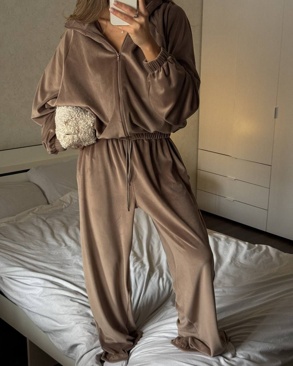 Dame Sports Suit Chic & Stylish