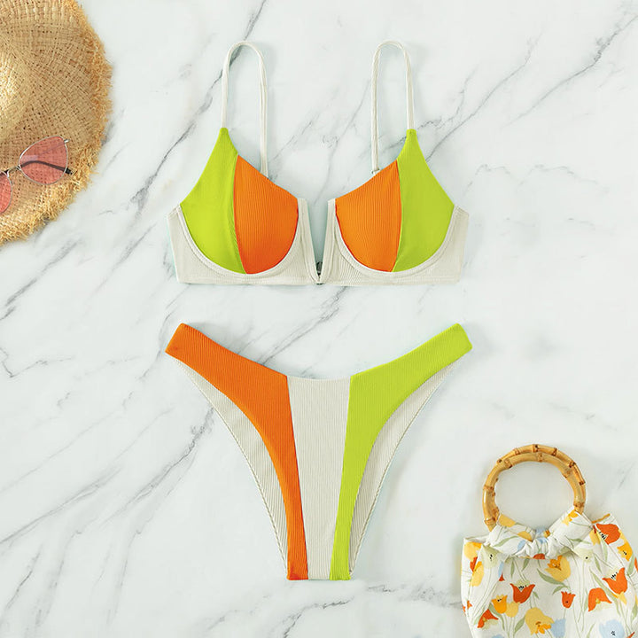 Dame trekantsbikini med moderne farveblokdesign og justerbare stropper Skovae