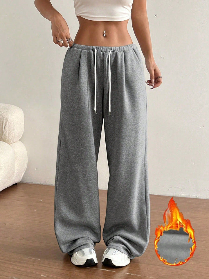 Kvindernes komfortable sweatpants med en afslappet skæring og sidelommer Stilla