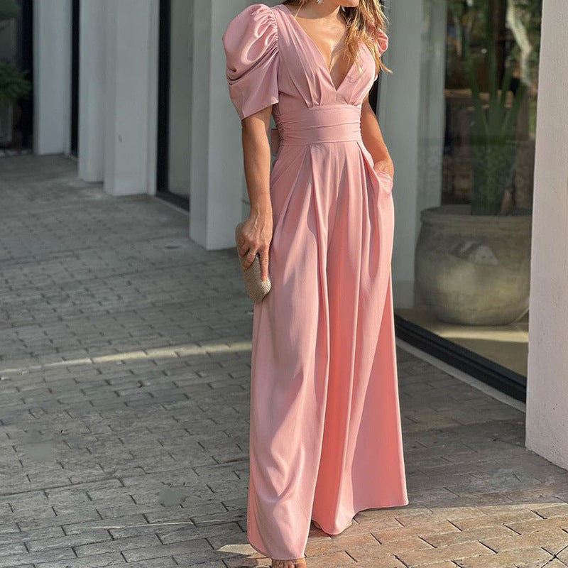 Dame jumpsuit med voluminøse ærmer og dyb v-hals Stilla