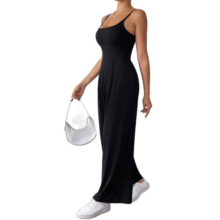 Kvinders afslappede jumpsuit med slanke stropper og elegant snit Stilla