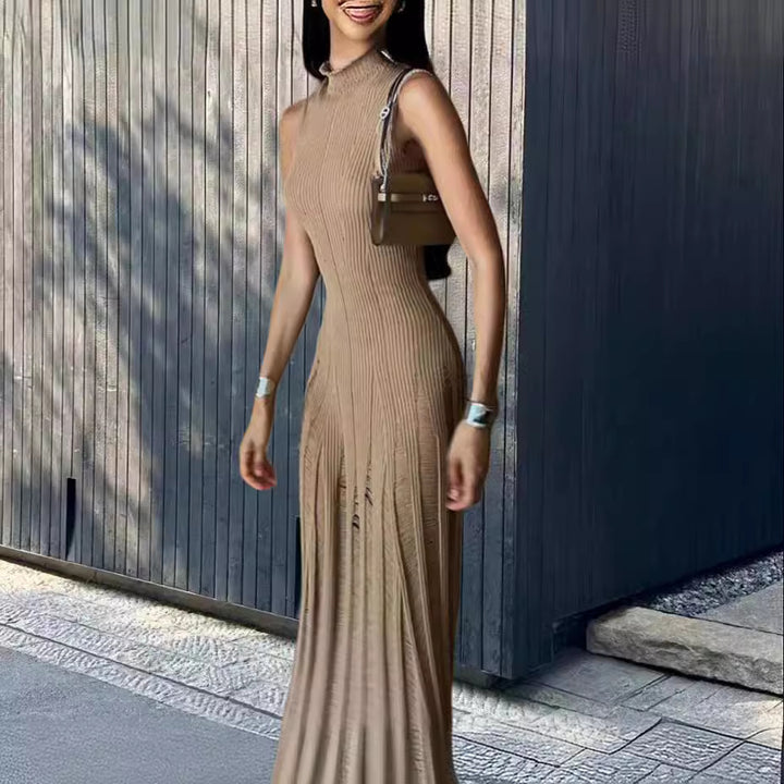 Dame Maxikjole med elegant ribstrik-design og raffinerede cut-out-detaljer Stilla