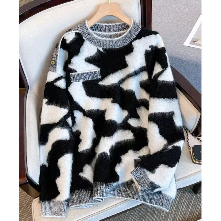 Femme Fluffy Graphic Strikpullover Stilla