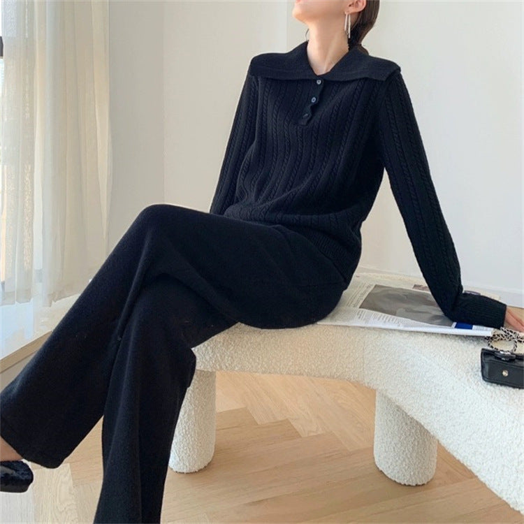 Kvindernes strikkede sweater med bred krave og knapstolpe Stilla