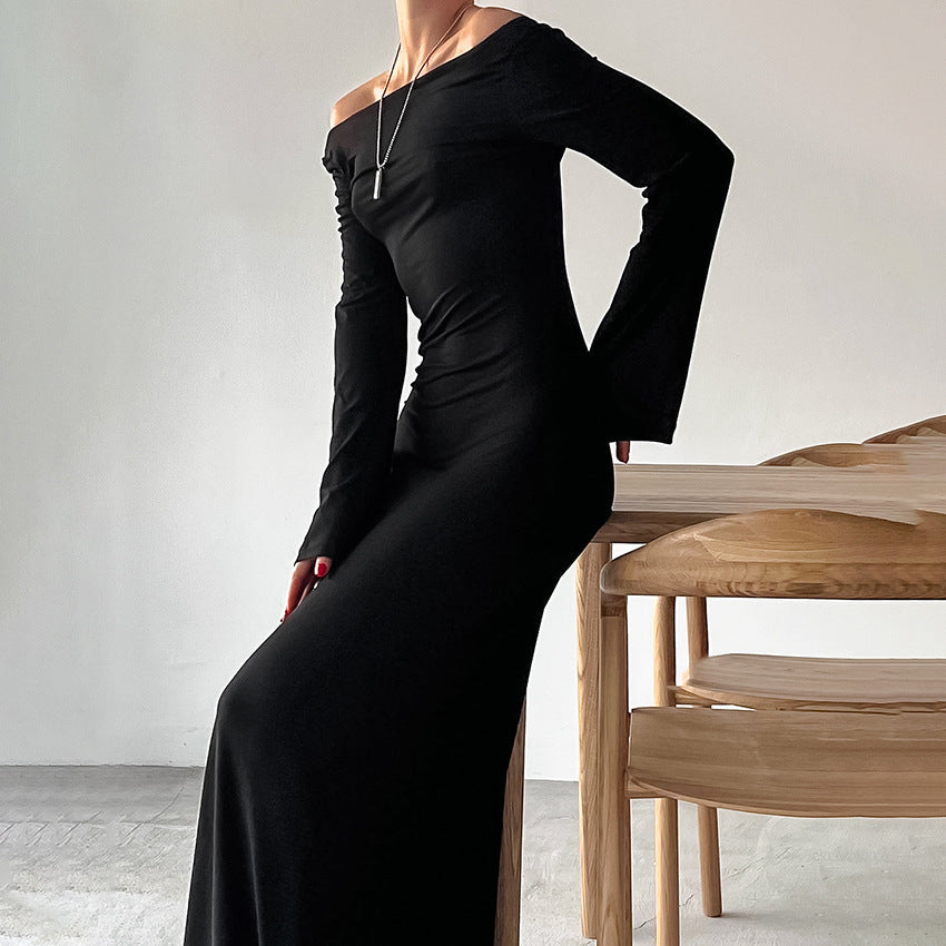 Damer Maxikjole med off shoulders og elegante klokkeærmer Stilla